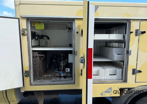 2021 Ford Econoline E450 Super Duty Cutaway Van z USA, uszkodzony, nr VIN 1FDXE4FN2MDC34418